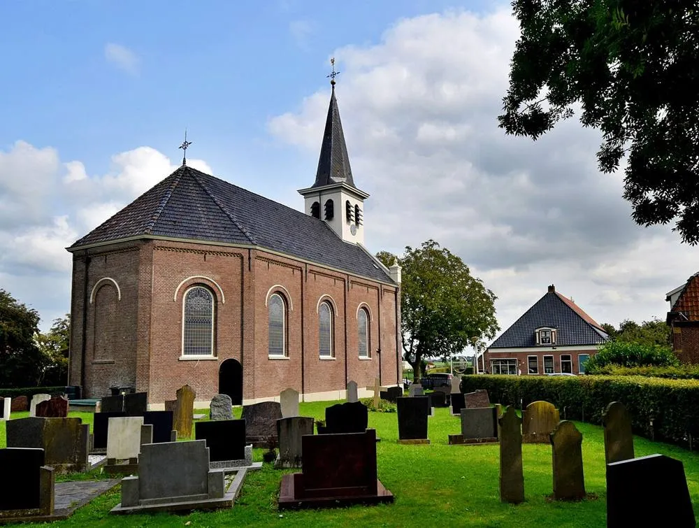 Sibrandabuorren: Sibrandabuorren, Sint-Martenstsjerke