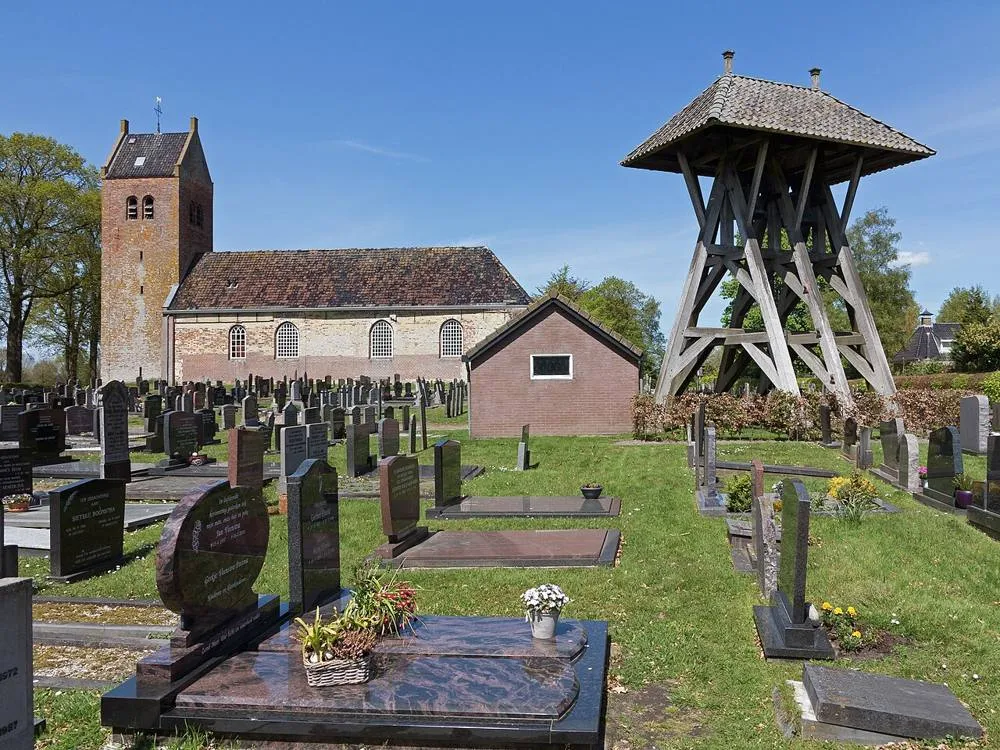 Ureterp: Ureterp, de Sint Petruskerk RM31865 foto2 2015-05-10 13.59