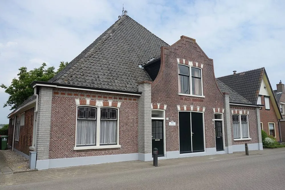 Bovenkarspel: Hoofdstraat 263, Bovenkarspel
